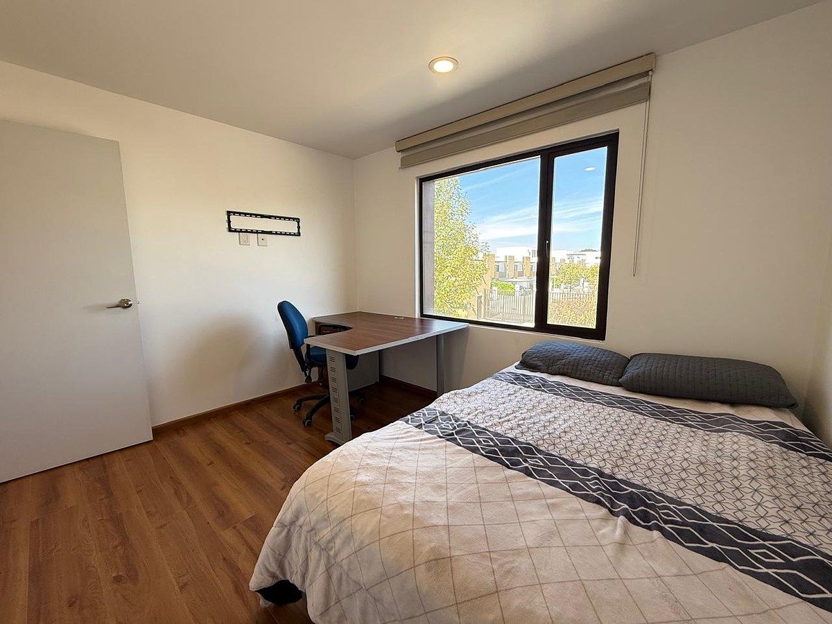 22 de 32: Recámara secundaria 1