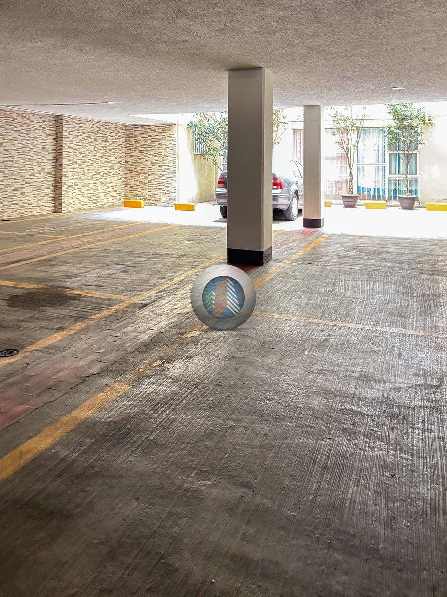 24 de 27: 1 LUGAR DE ESTACIONAMIENTO