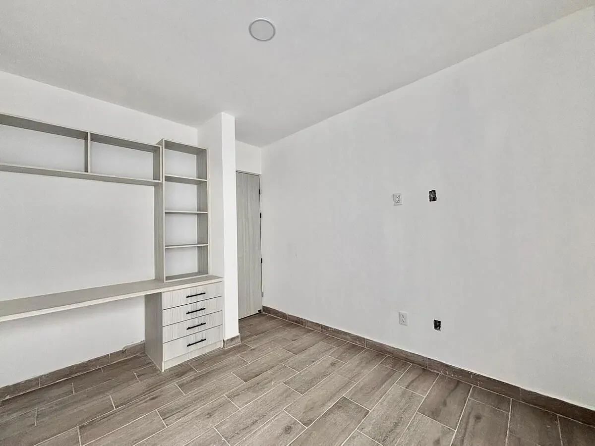 9 de 22: Recámara Sec 1 se entrega con clóset completo .