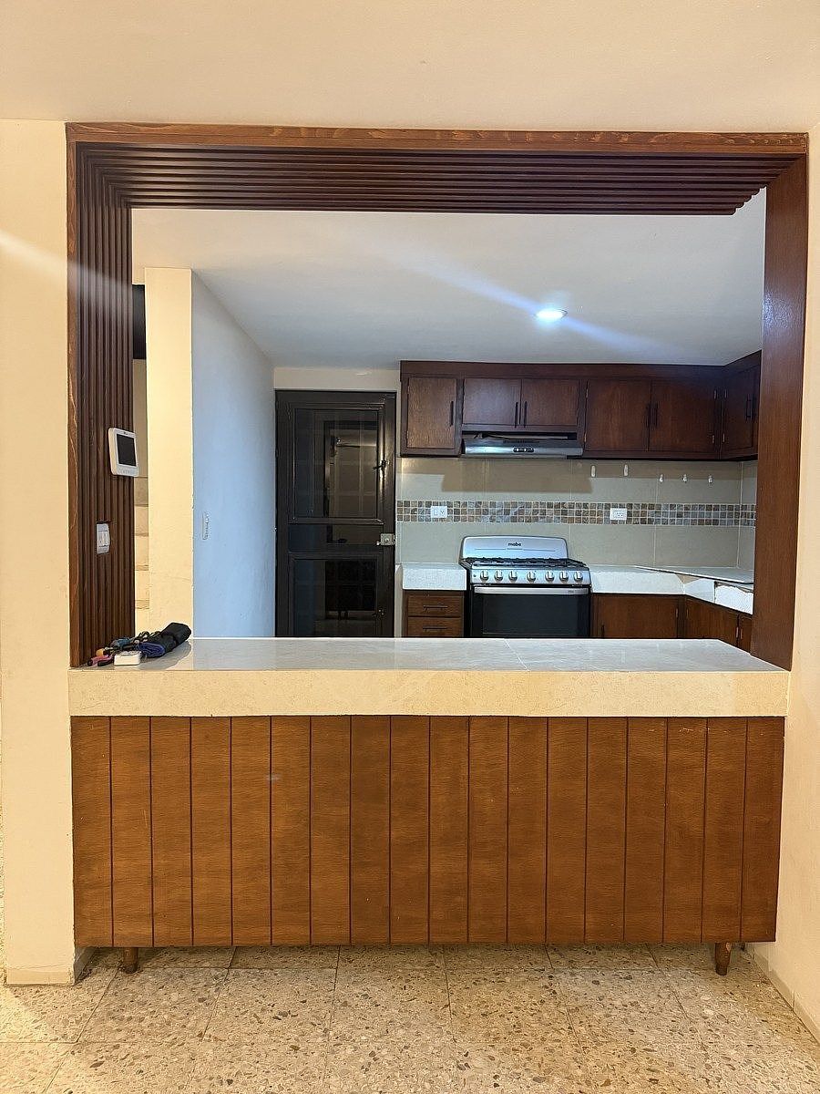 9 de 36: Cocina con estufa