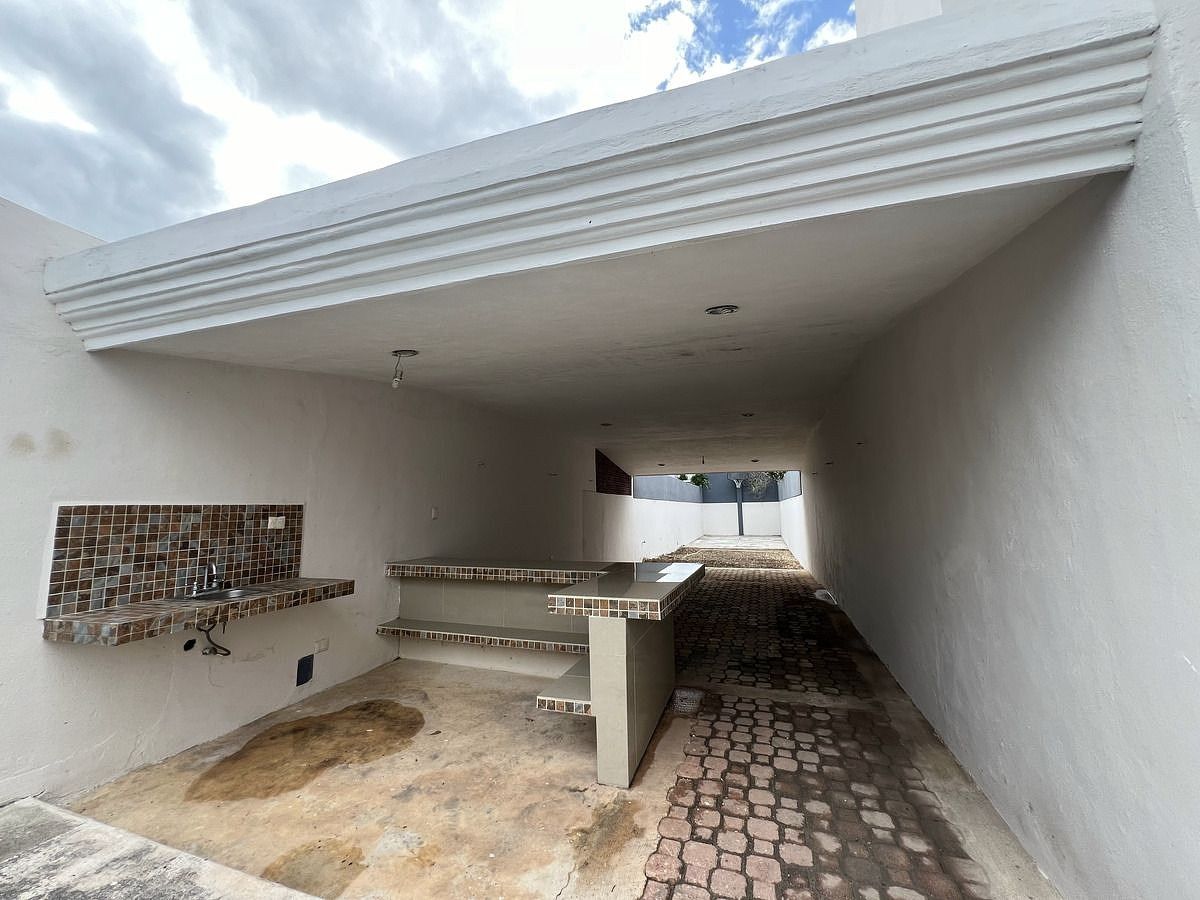 21 de 35: Terraza techada