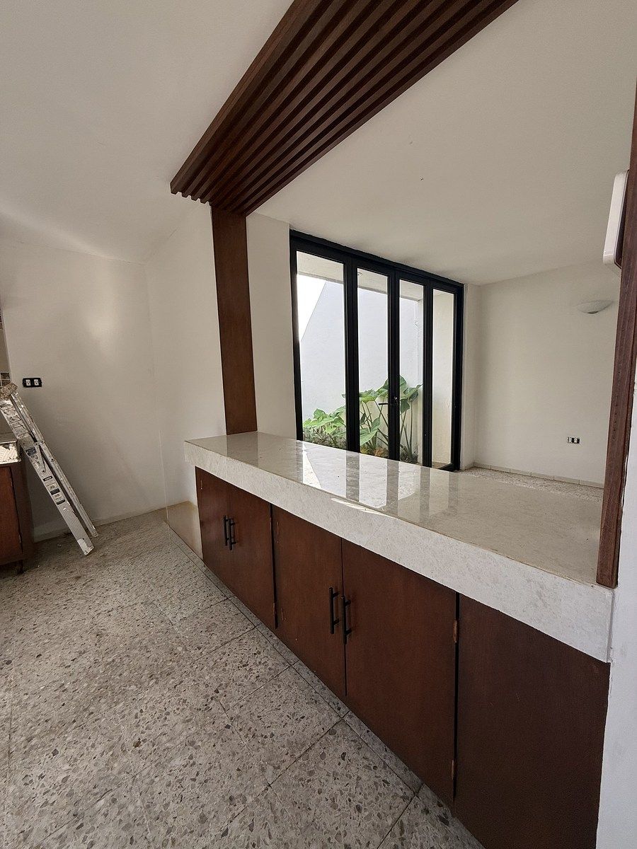 11 de 35: Vista de cocina a comedir