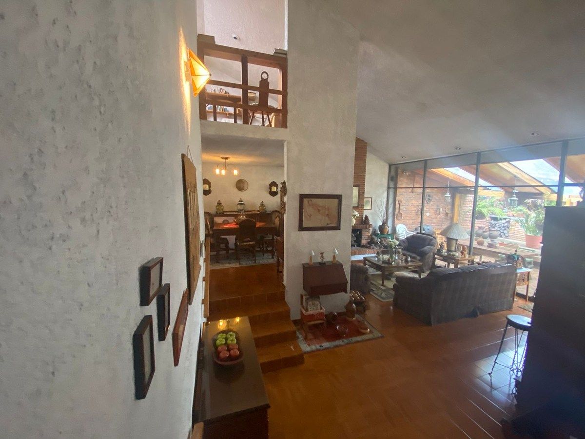 11 de 24: Vista desde el pasillo de recámaras