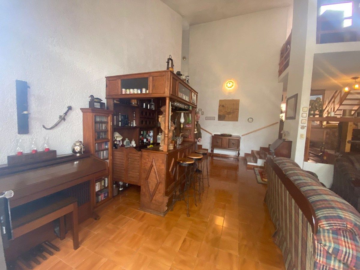 12 de 24: Cantina, vista desde el jardín