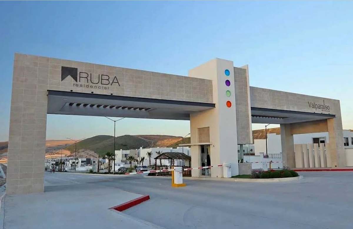 7 of 13: Entrada de seguridad