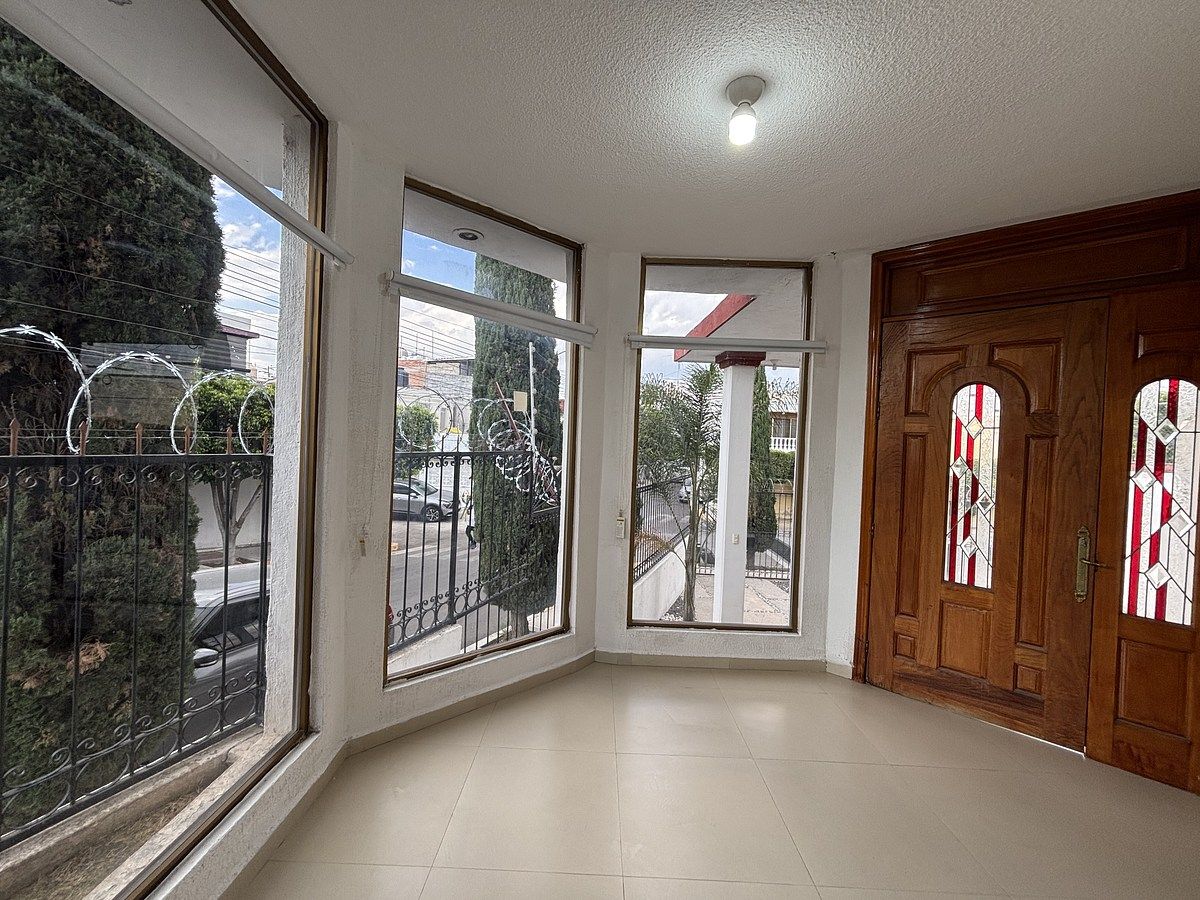 18 de 47: Gran iluminación natural .