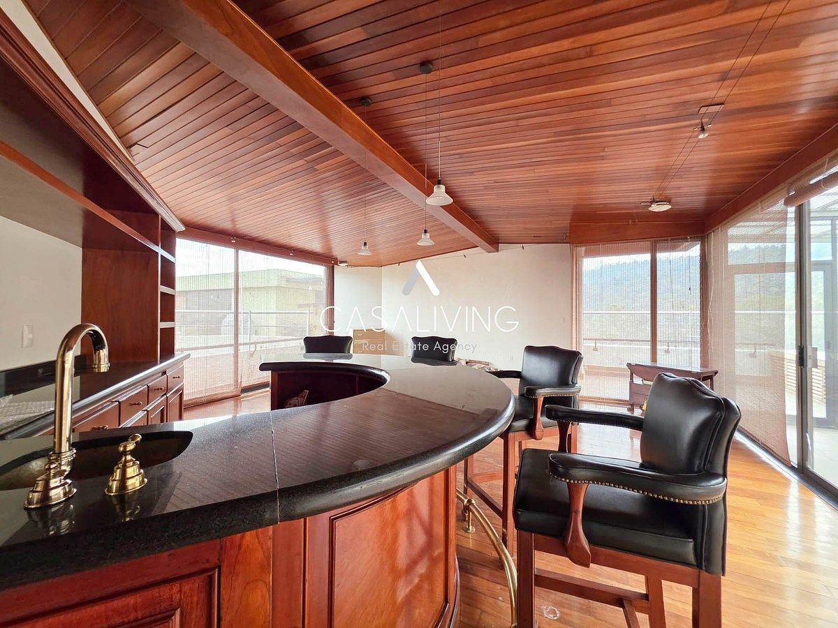 1 de 19: Terraza techada