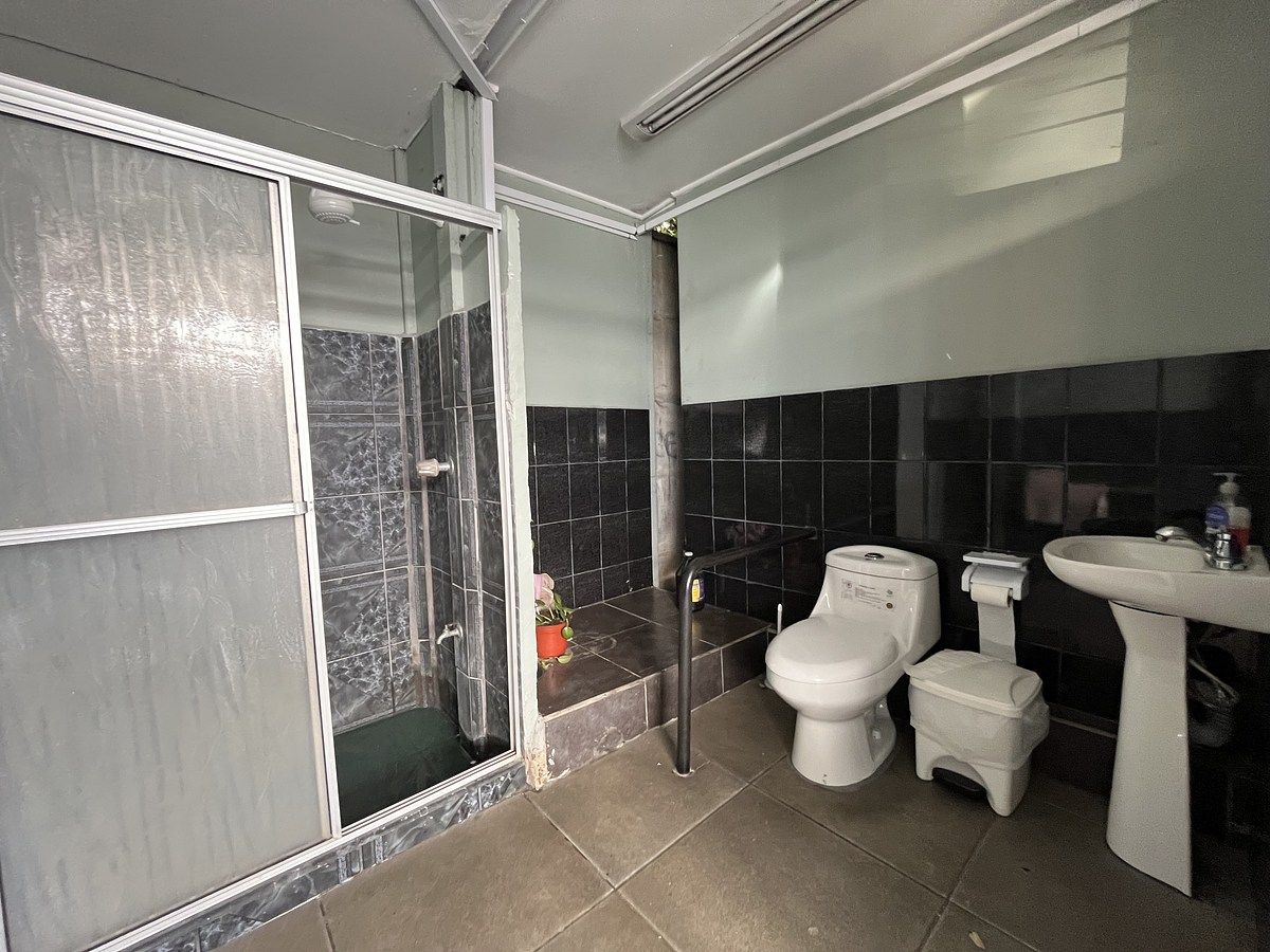 13 de 18: Baño ley 7600