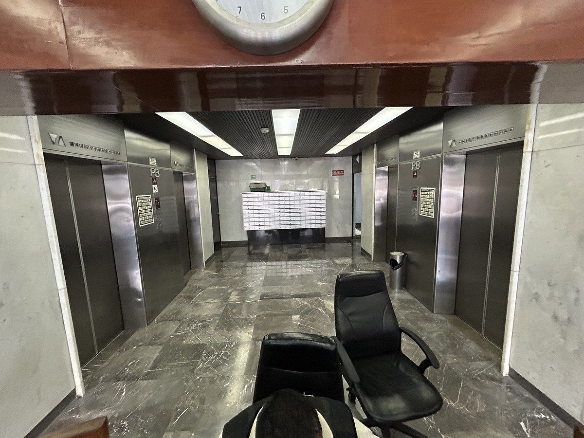 3 de 7: 4 elevadores