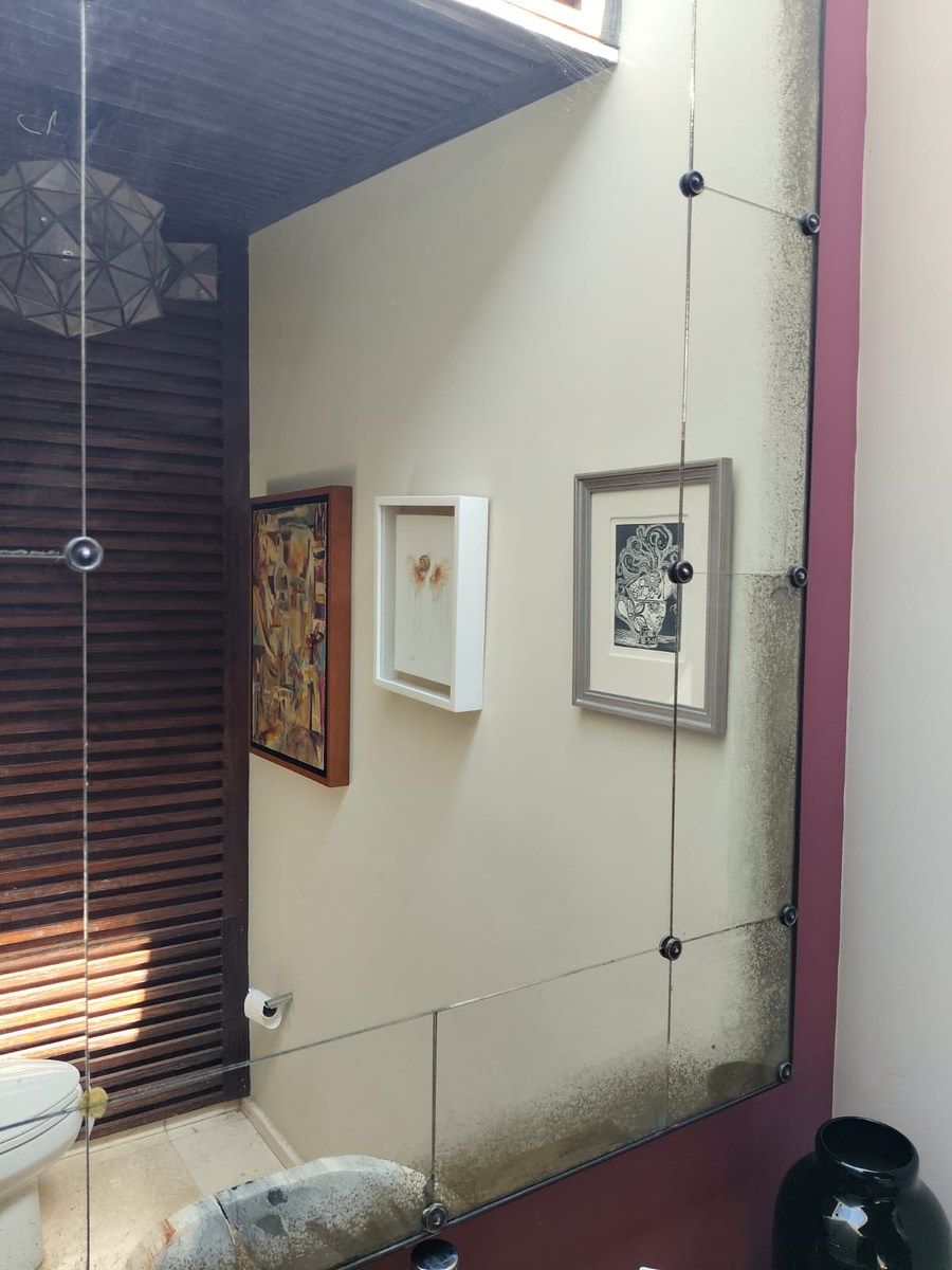 5 de 26: Baño de visitas