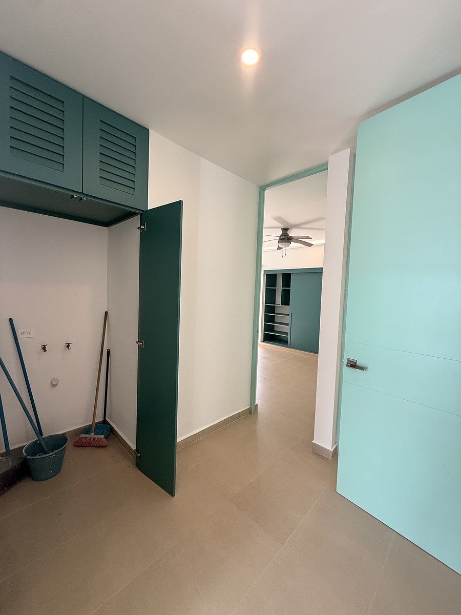 7 de 13: Área de lavado y blancos