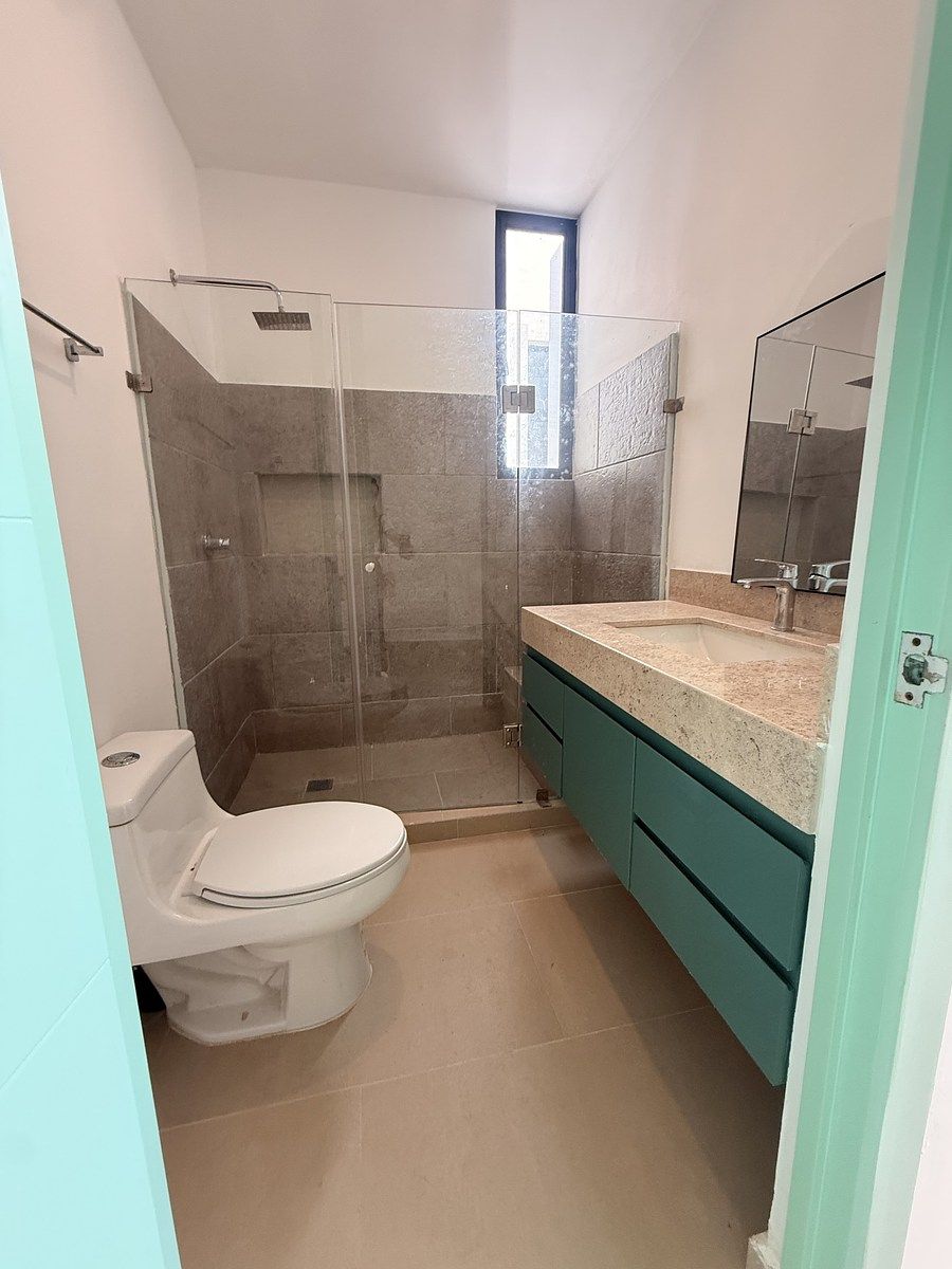 9 de 13: Baño completo