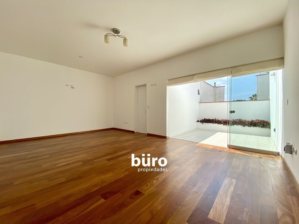 16 de 24: Terraza del dormitorio principal