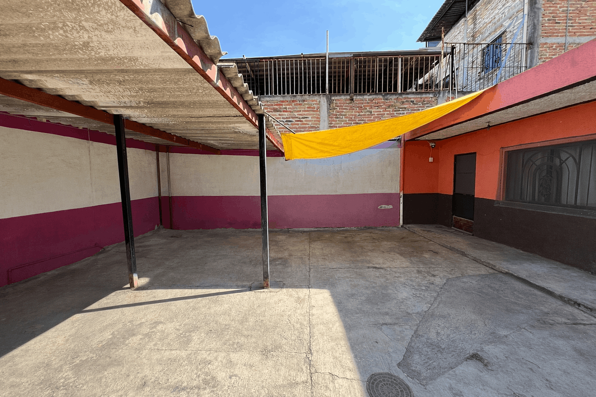 6 of 31: U.R.2. Casa