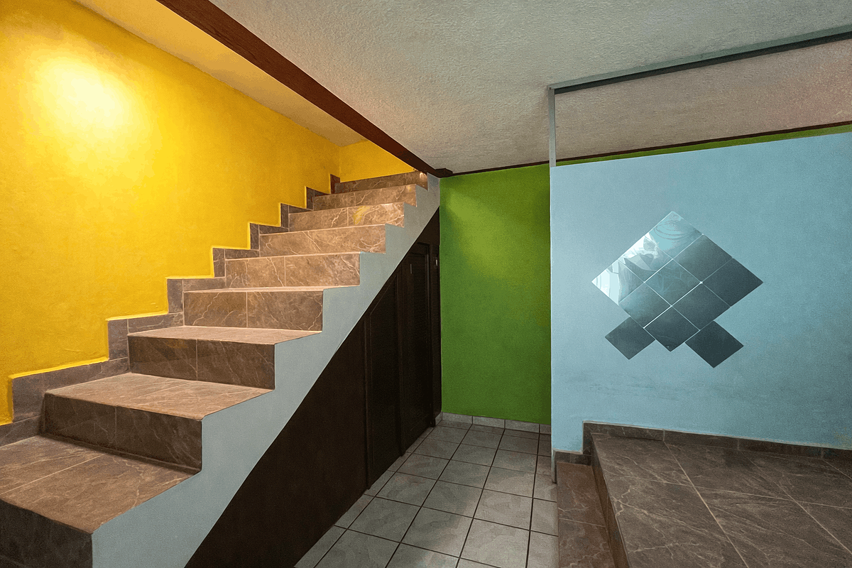 18 of 31: U.R.2. Casa