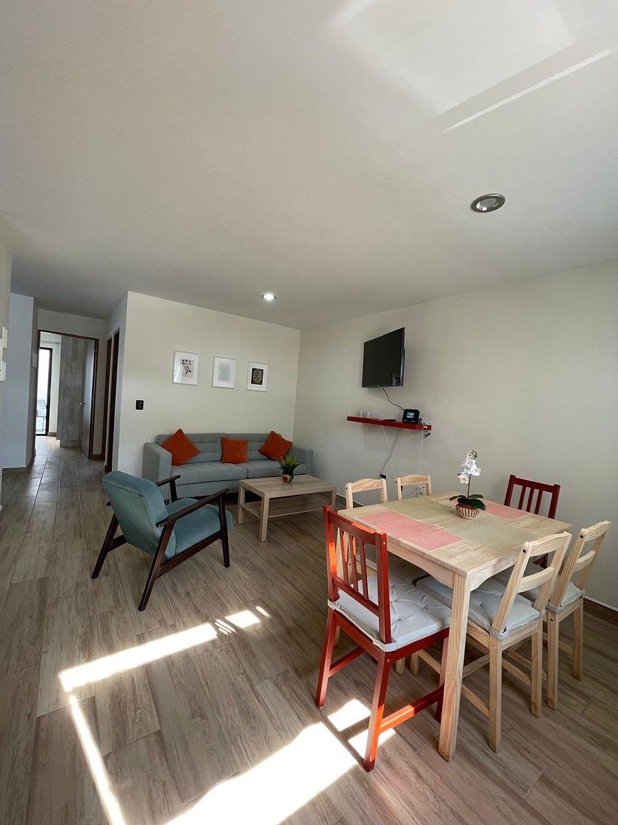 1 de 13: Sala comedor.