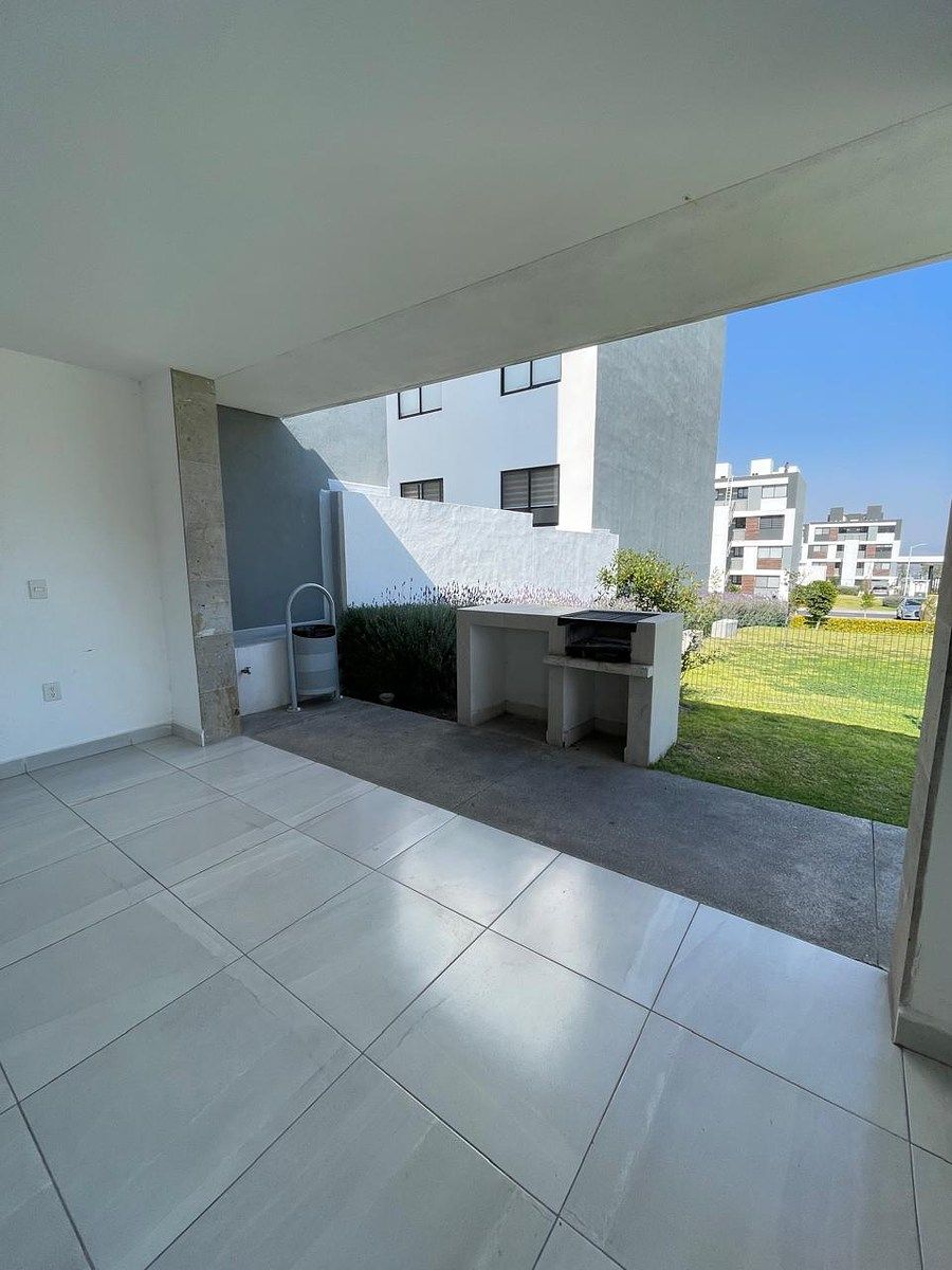 12 de 13: Asador de áreas comunes.