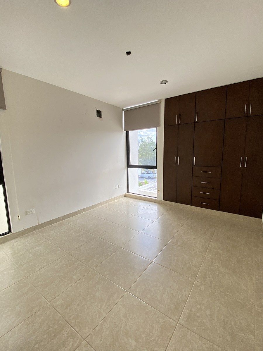 18 de 48: Recamara con baño completo