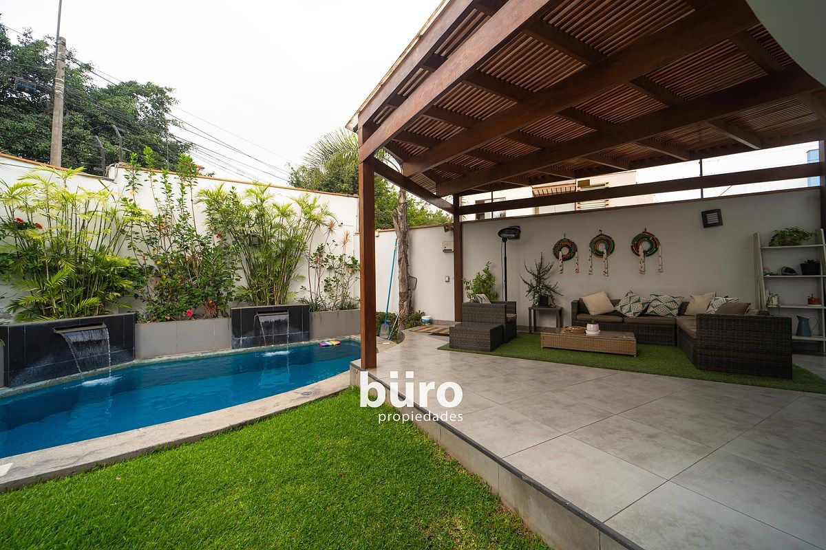 1 de 28: Piscina en la terraza