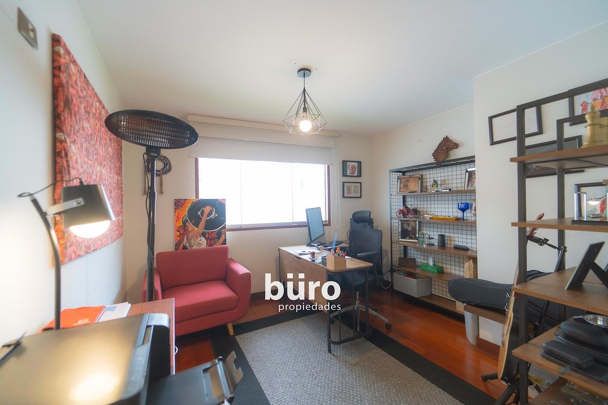 23 de 28: Dormitorio secundario 5 en el primer piso con baño propio