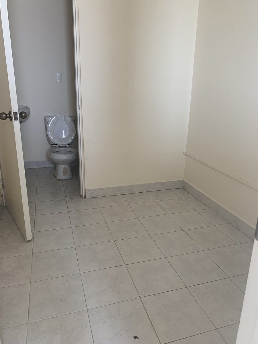 17 de 24: Cuarto de servicio