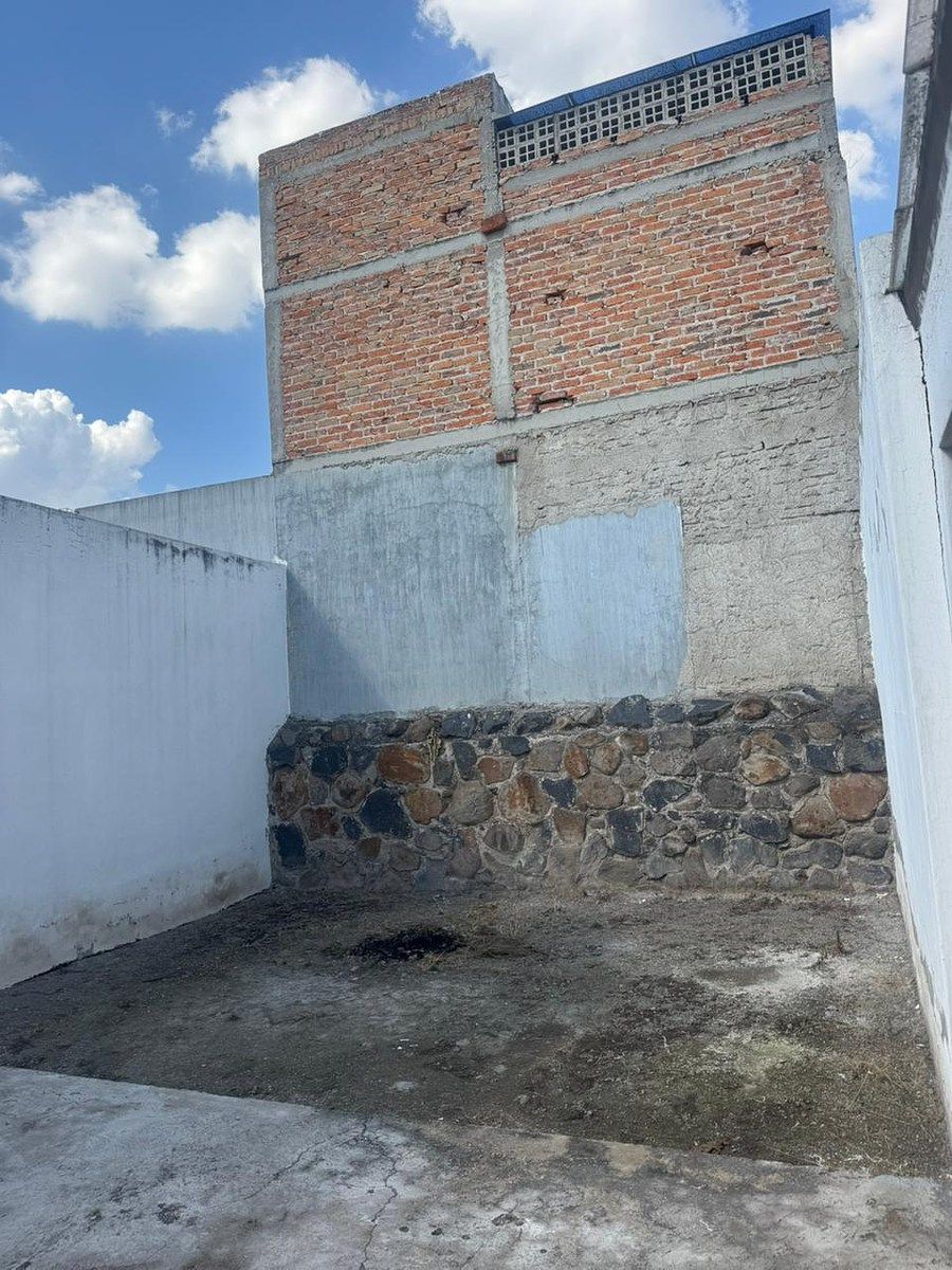 13 of 15: terreno excedente al fondo