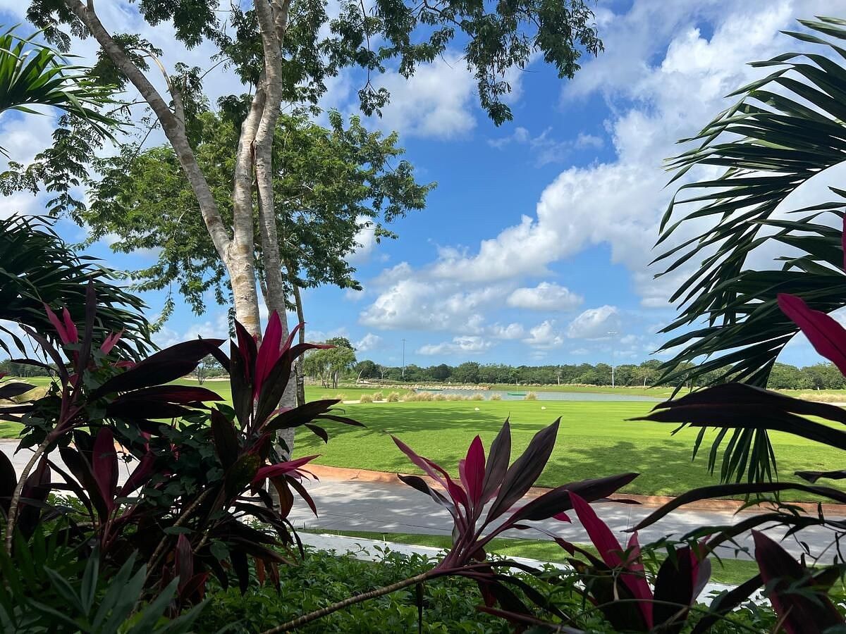 Lot in First Stage, in Golf Club Province, Mérida - foto 3