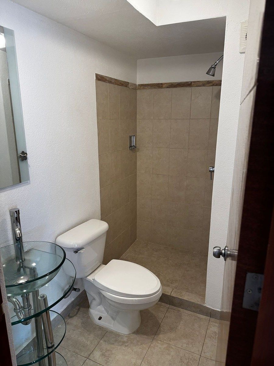 9 de 10: Baño recamara principal