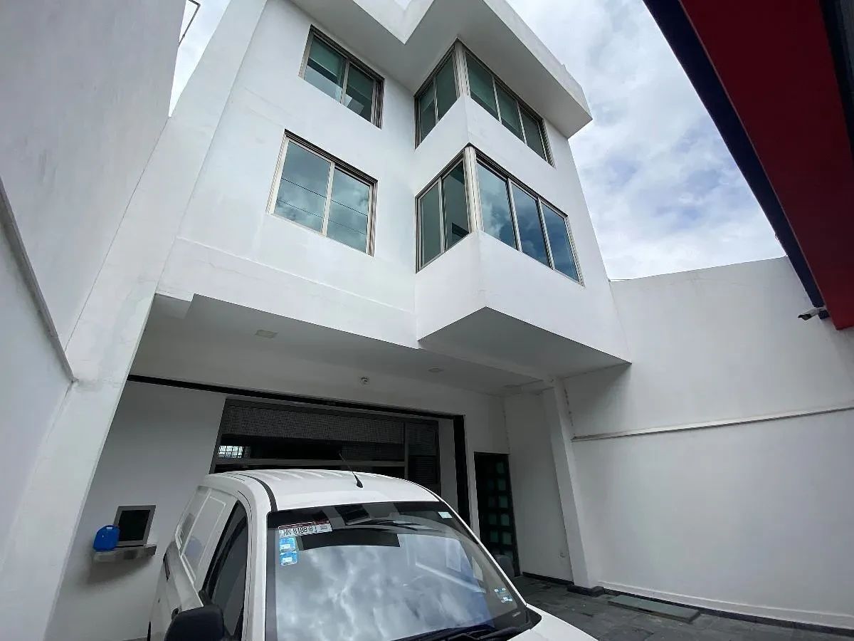 20 de 20: Depto en último piso ( 2o. Nivel )