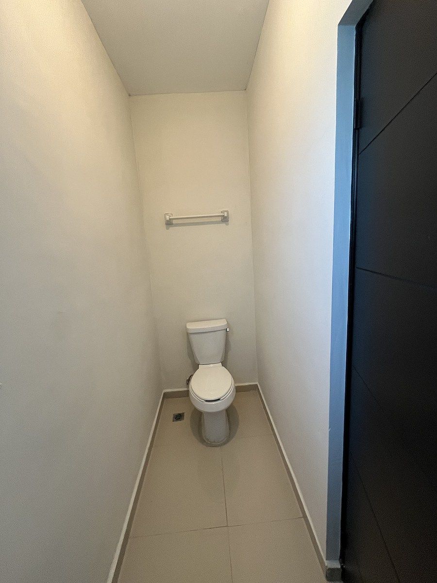 17 de 21: baño sencillo