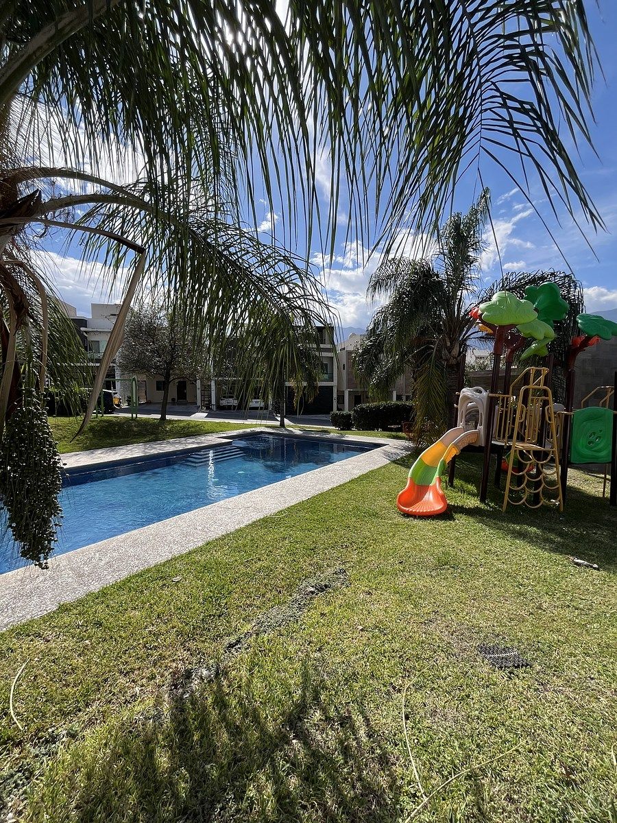 21 de 21: alberca de la privada.