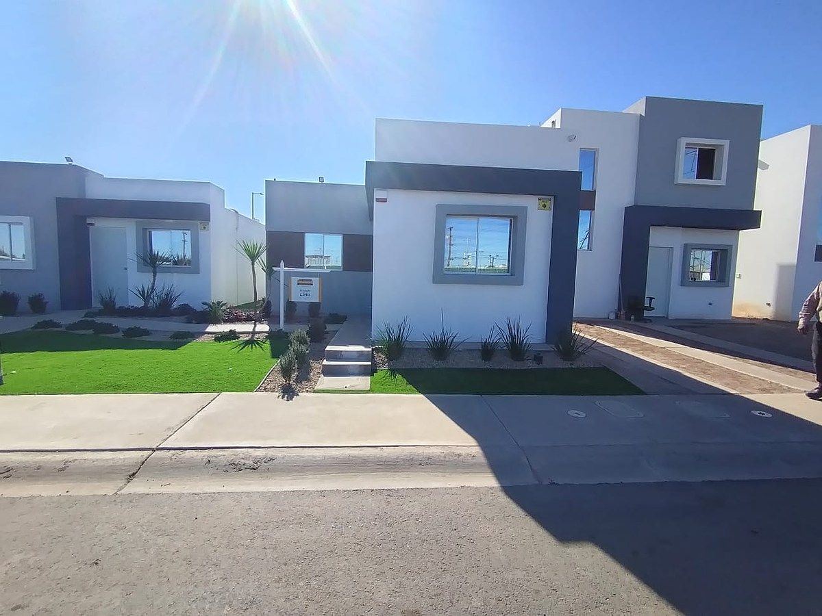 CASA EN VENTA RESIDENCIAL PORTAGO MODELO LIIRIO, foto 1 de 16