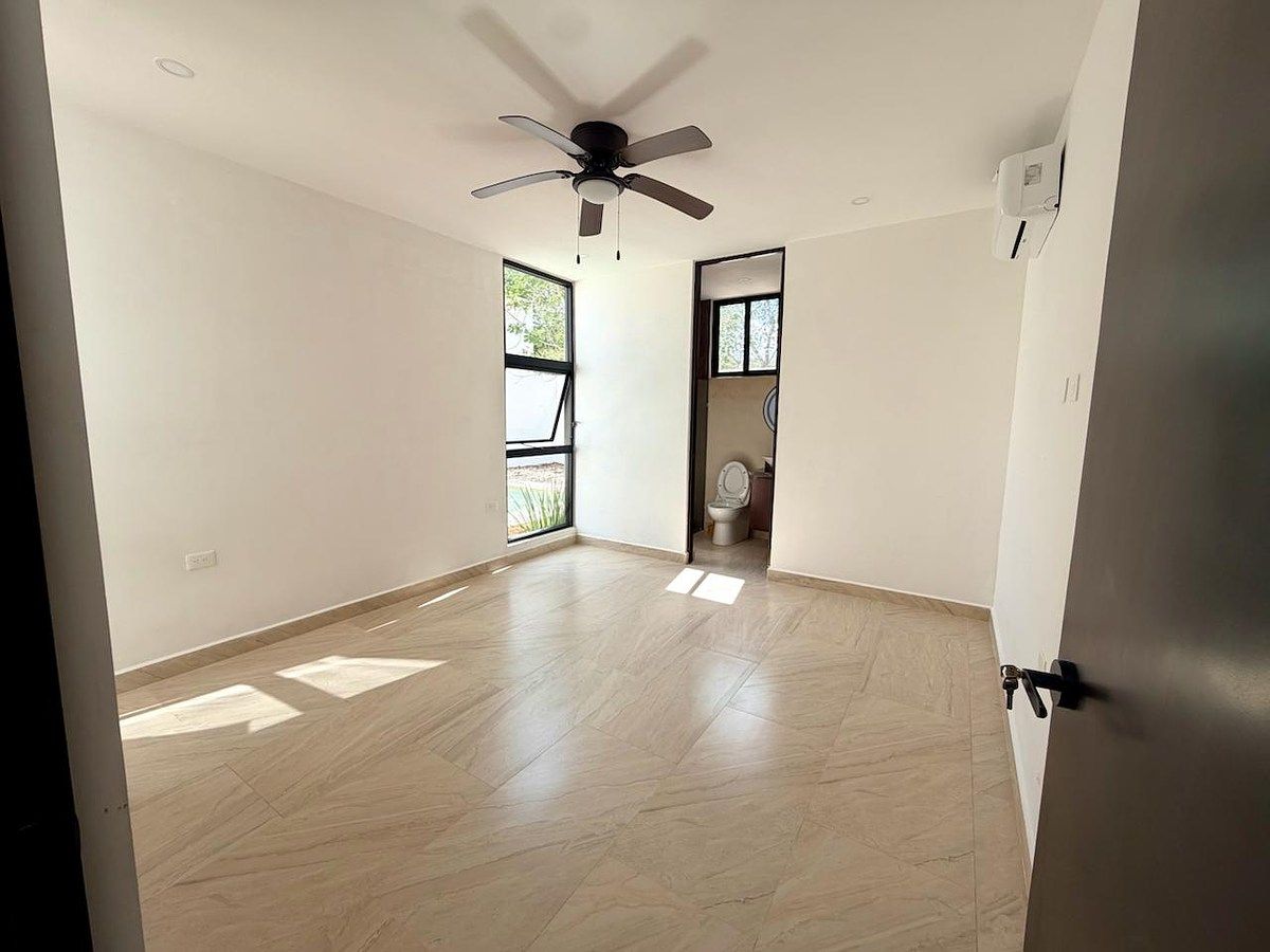 12 of 32: RECÁMARA EN PB