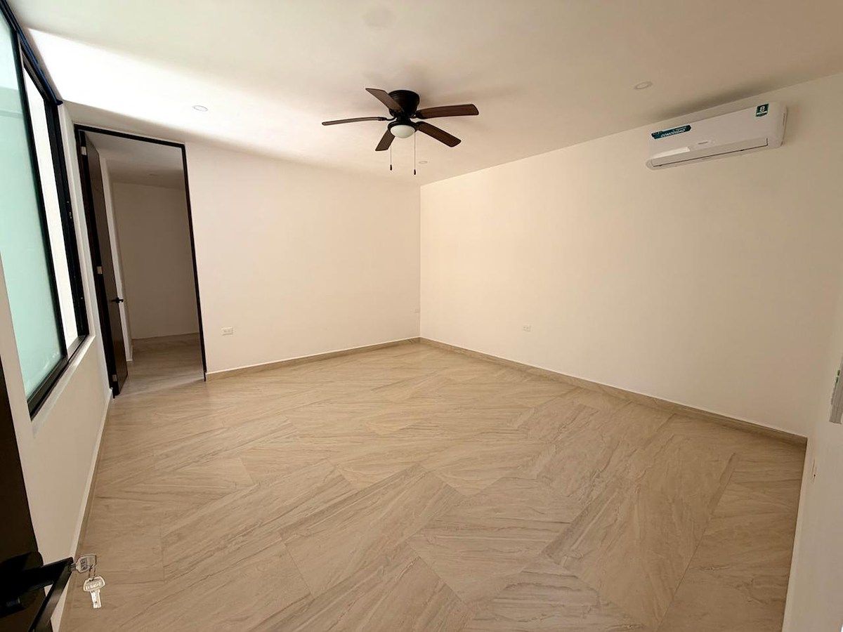 21 of 32: RECÁMARA SECUNDARIA