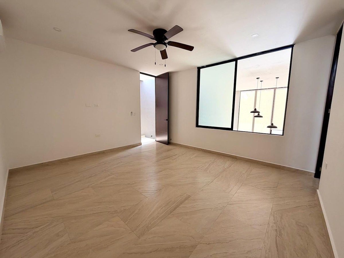 22 of 32: RECÁMARA SECUNDARIA