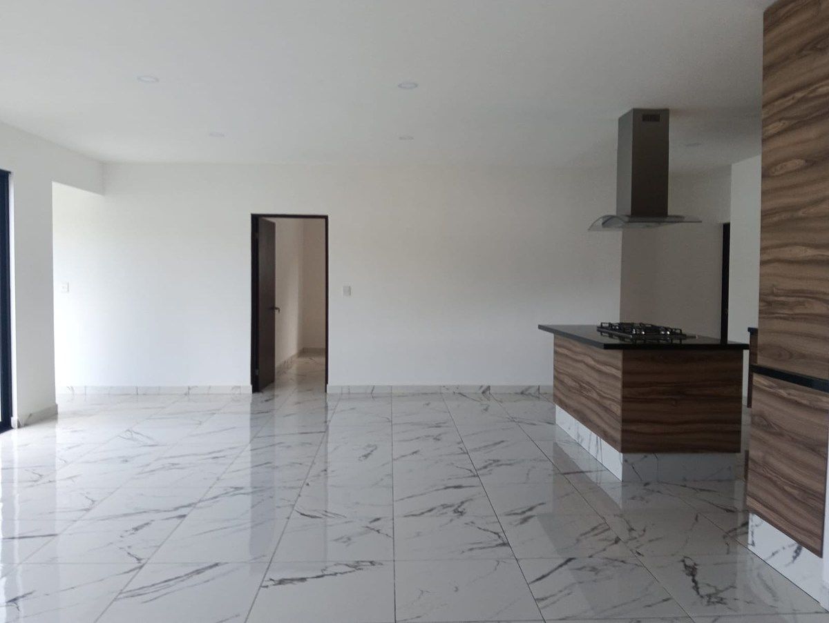 6 de 37: Sala comedor con cocina