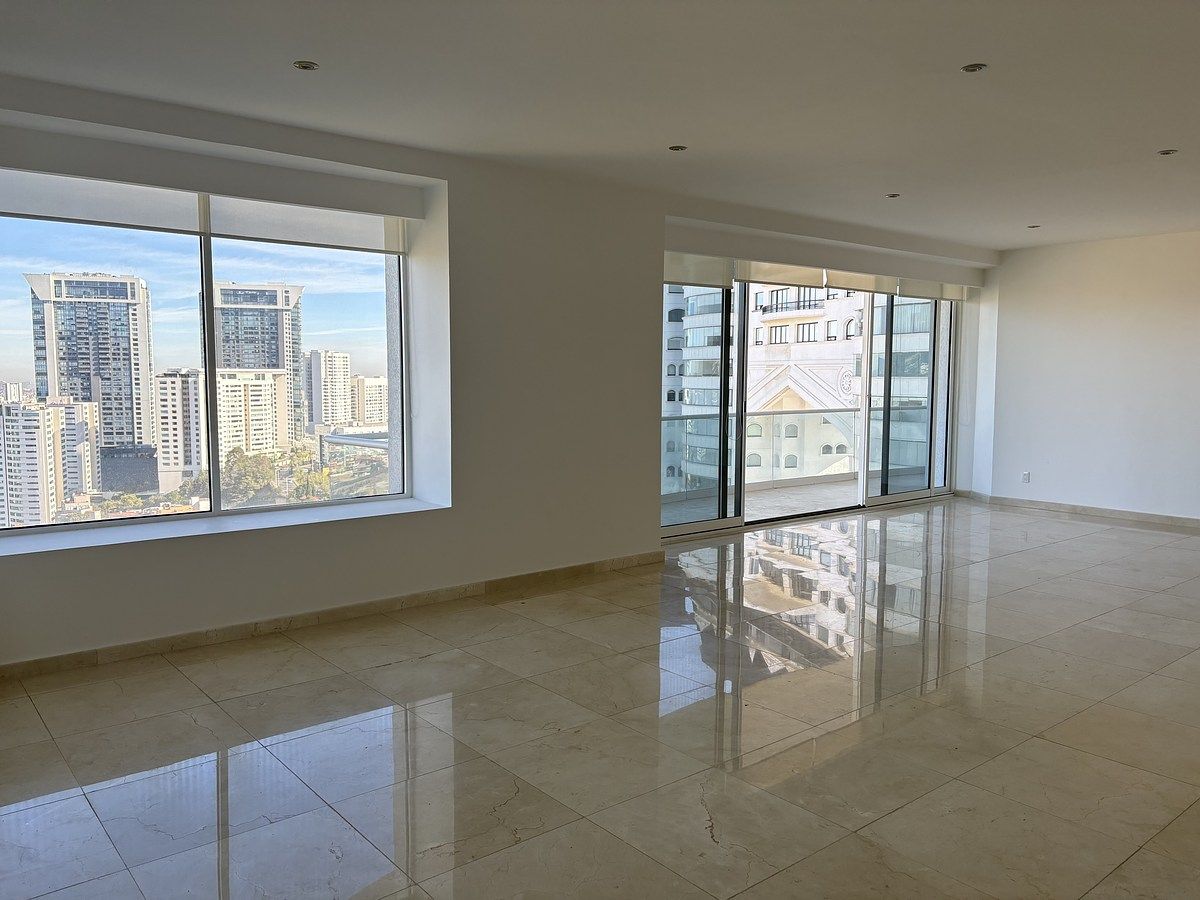 5 de 42: Sala comedor