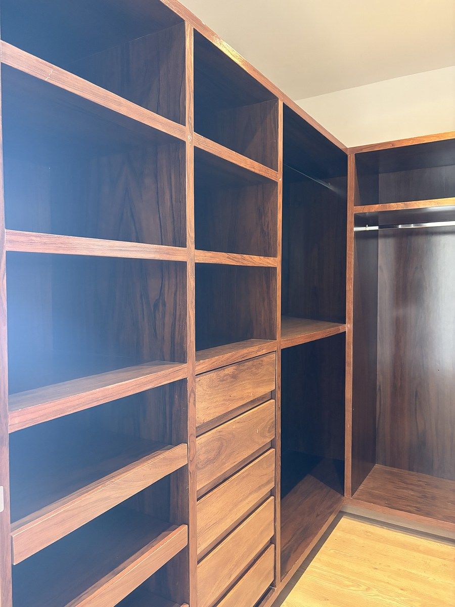 16 de 42: Walk-in-closet