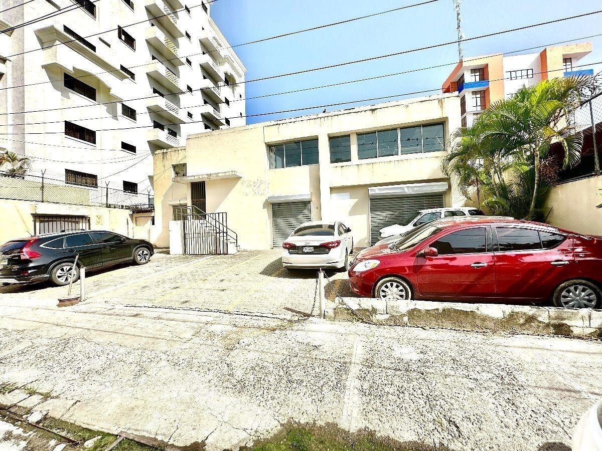 Local Comercial en Ensanche Naco, Santo Domingo Centro (Distrito Nacional), foto 2 de 2
