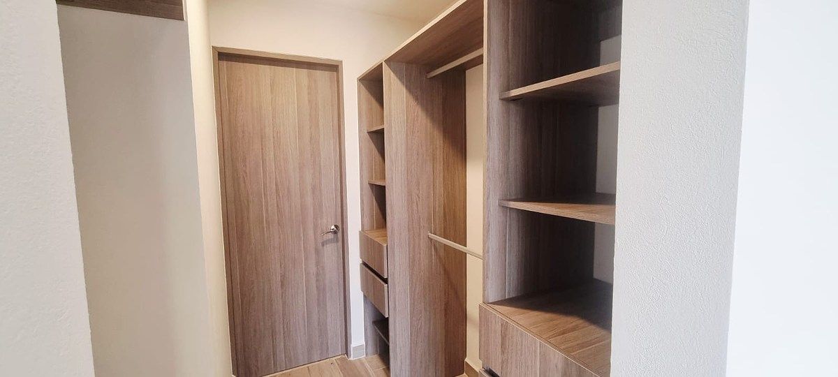 22 de 35: vestidor recámara principal