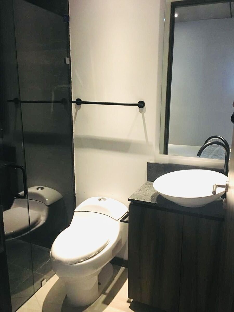 8 de 23: Baño completo 1