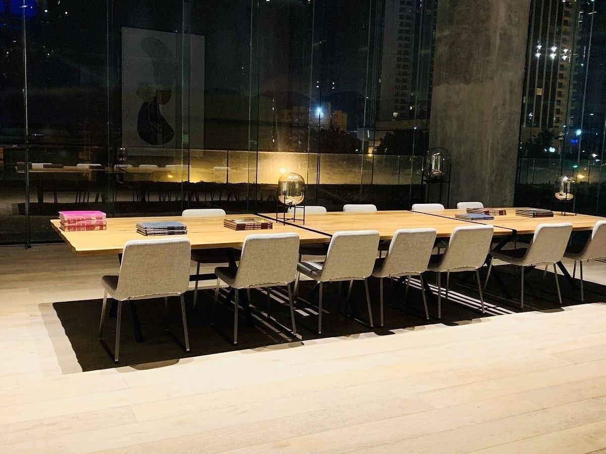 15 de 23: Sala de juntas