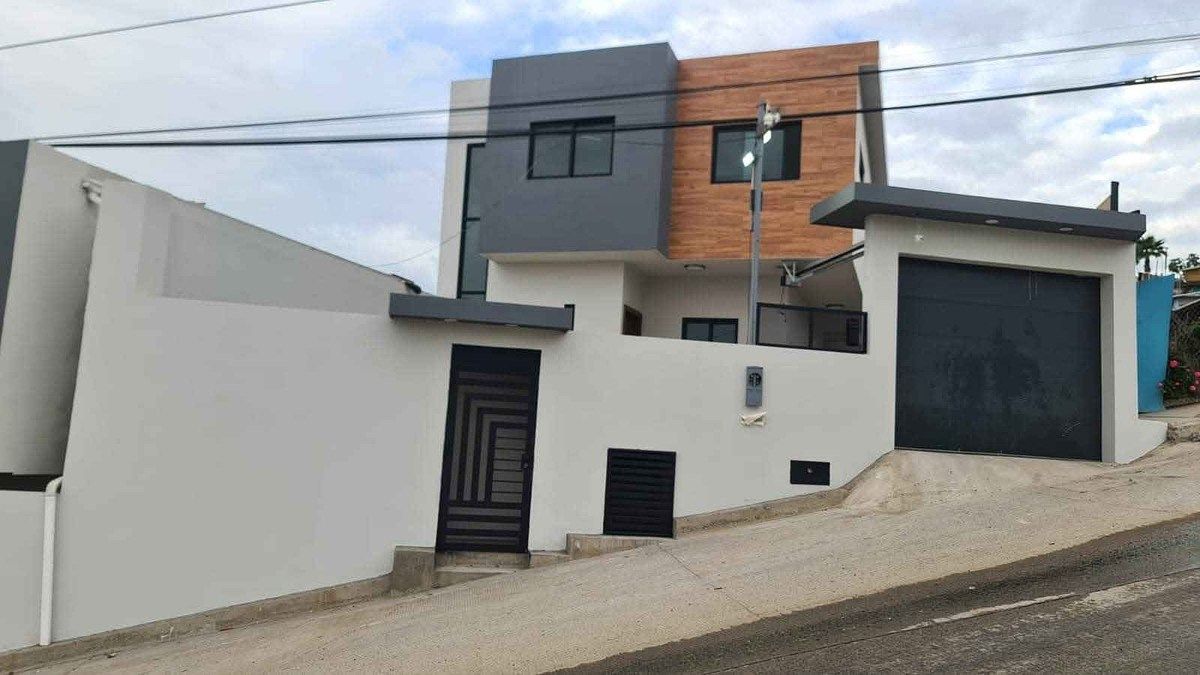 Casa en Venta a Estrenar en Márquez de León en Ensenada B.C