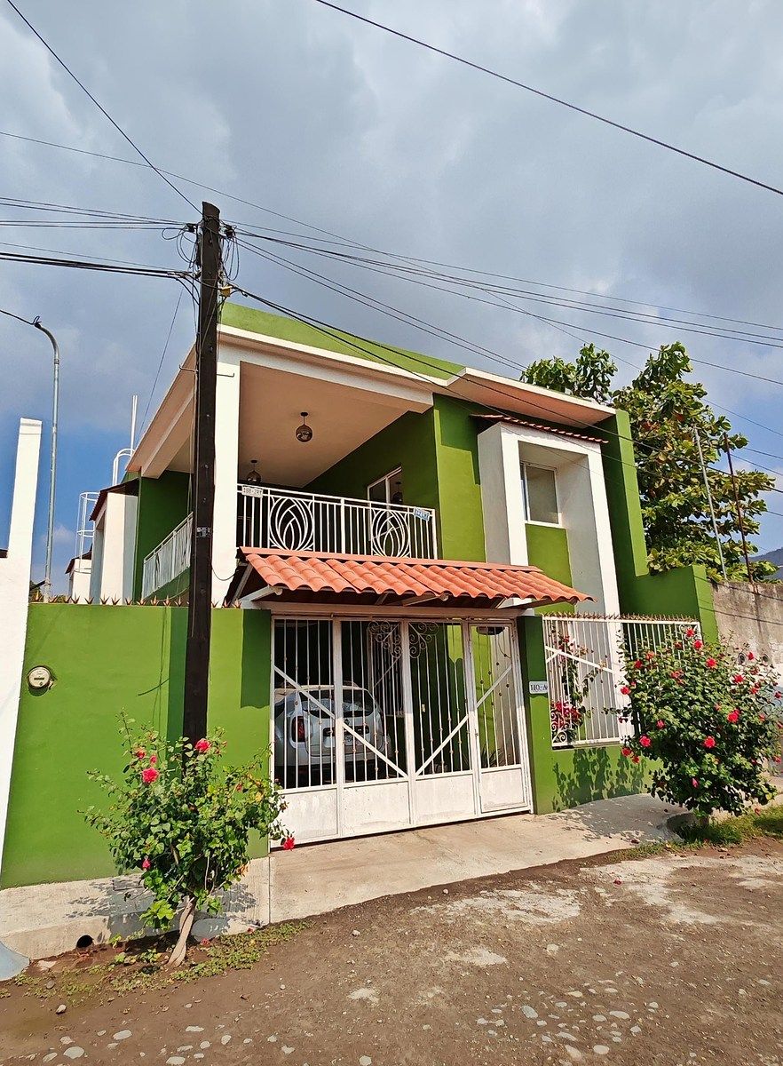 Central House in Armería - foto 1
