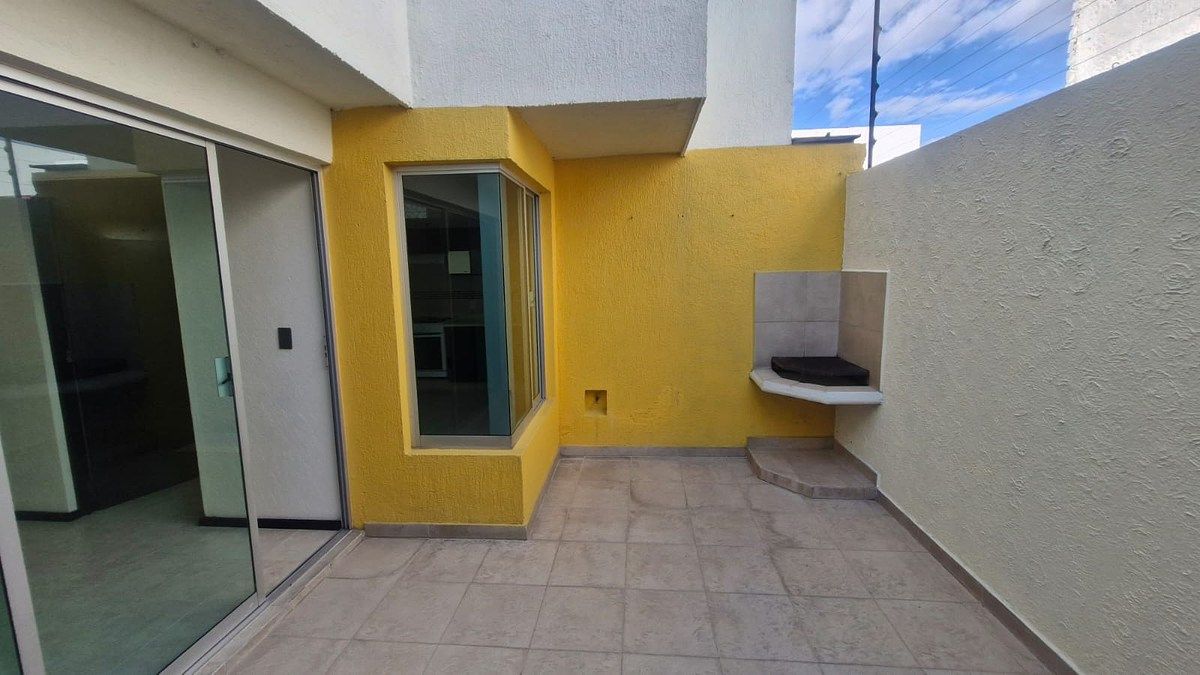 4 de 7: patio con asador