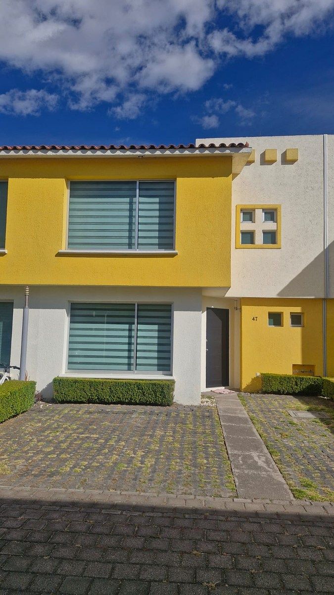 1 de 7: Casa con persianas