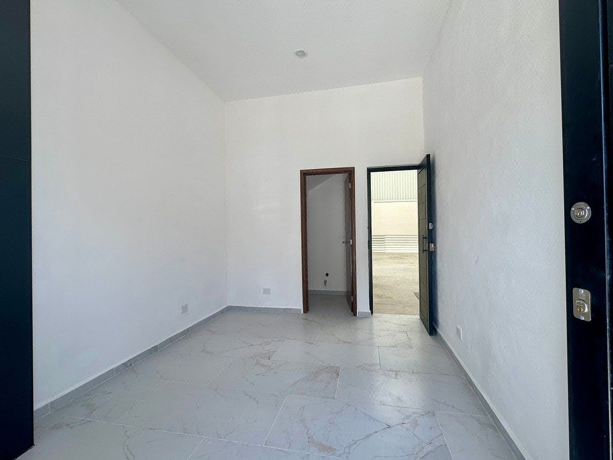 Área de recepción con baño, foto 2 de 11