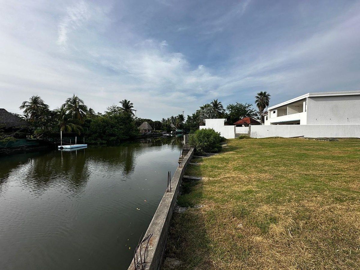 Terreno en Venta San Marino 2 Puerto Quetzal - Miniatura 2