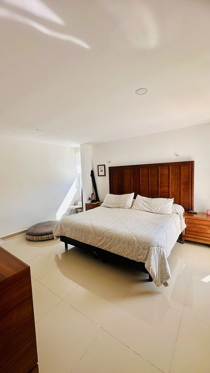 23 of 48: Habitación principal