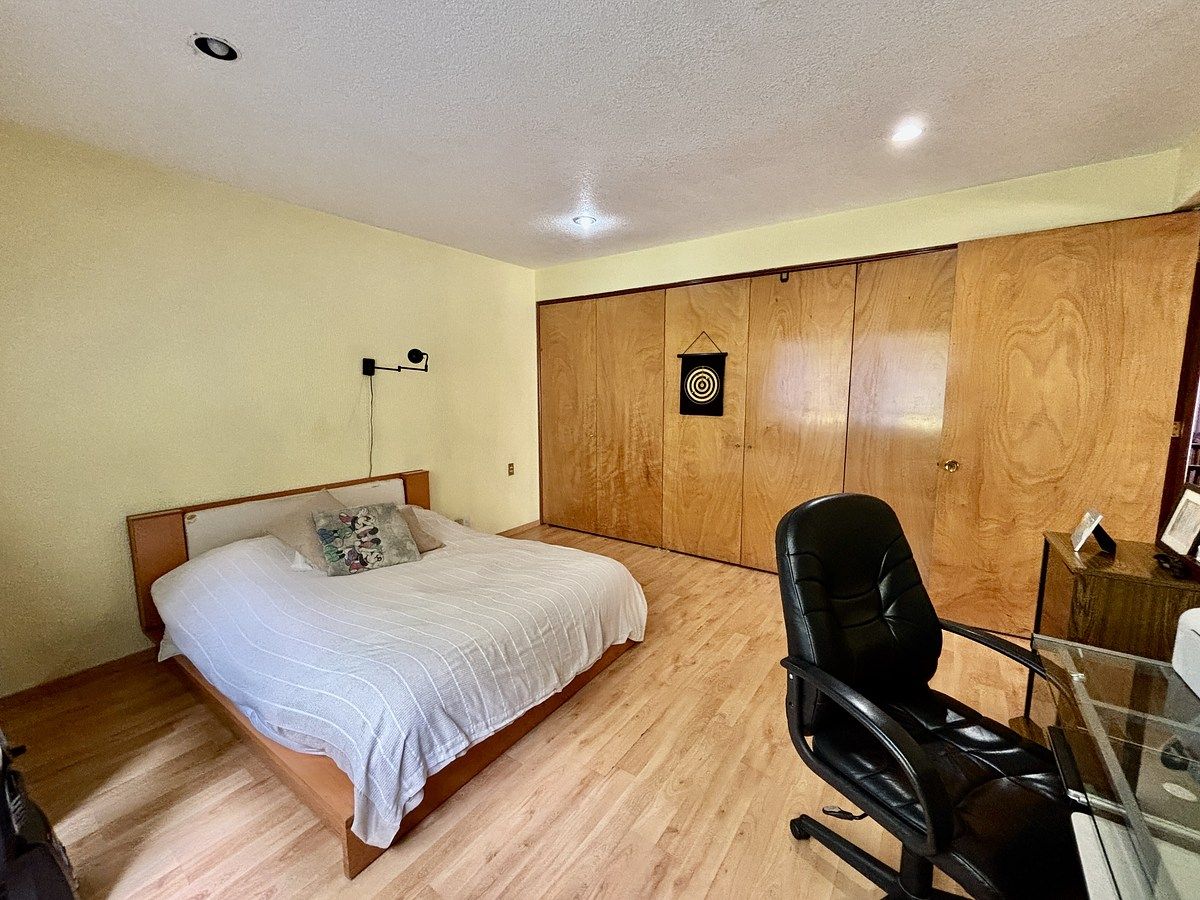 23 of 42: recámara secundaria 2